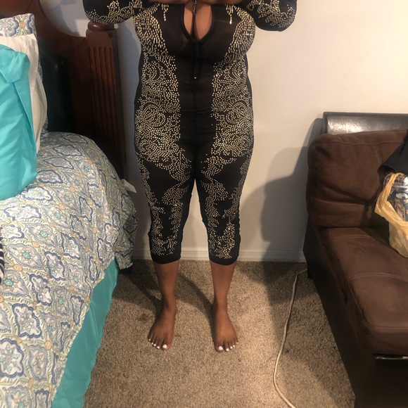 Studded black jumpsuit - Picture 5 of 8